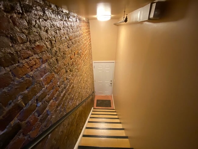 Foto del edificio - 17 1/2 N 17th