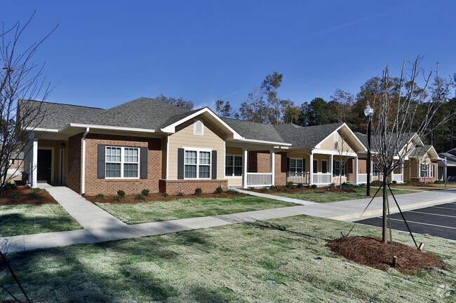 Pinewood Village Apartments Pinewood Village Apartments
