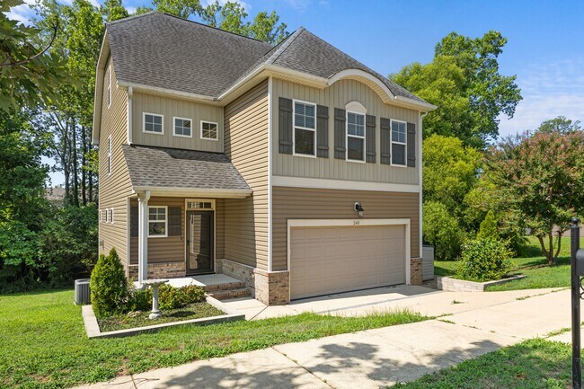 Building Photo - 240 E Quailwood Dr