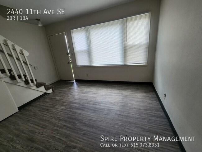 Building Photo - Super cute 2 bedroom Town Home!