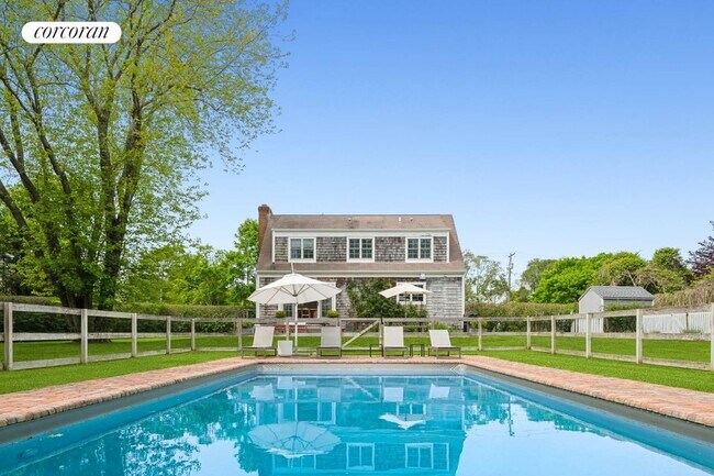 Building Photo - 11 Sawasett Ave