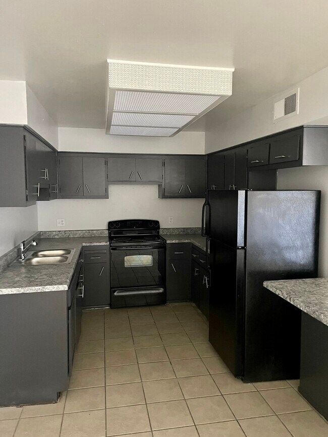 Foto del edificio - 5403 W Glenrosa Ave