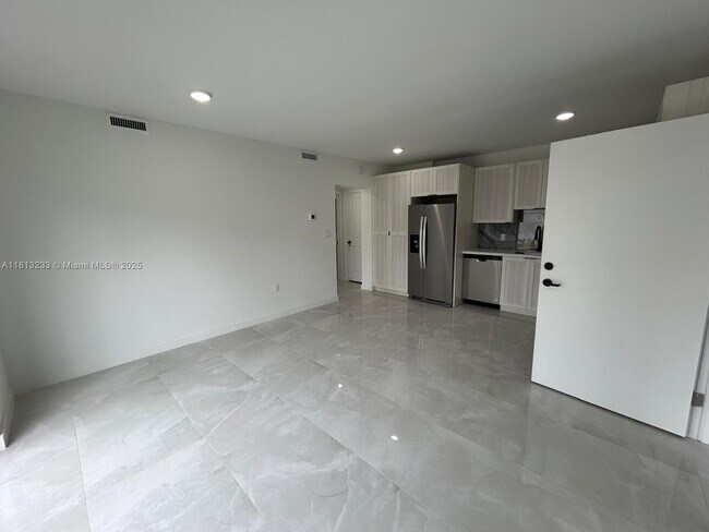 Foto del edificio - 14569 SW 262nd St