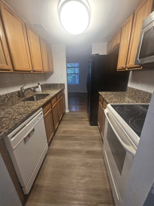 Foto del edificio - 9166 Lambskin Ln