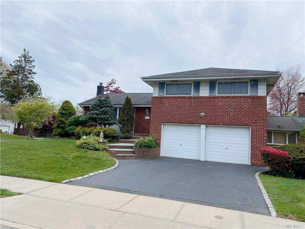 2 Cambria Rd, Syosset, NY 11791 House Rental in Syosset, NY