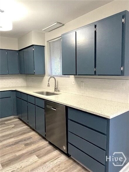 Foto del edificio - 12509 Woodley Rd