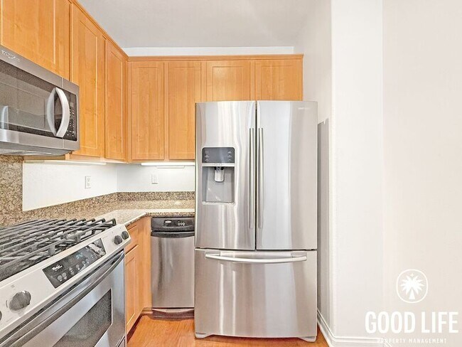 Foto del edificio - 12668 W Chapman Ave