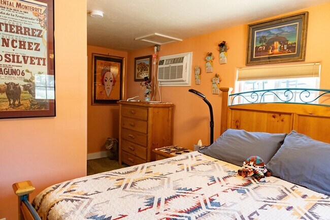 Foto del edificio - Wonderful Home away from Home