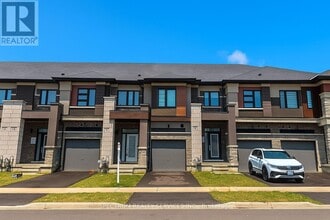 Building Photo - 5 Poole St