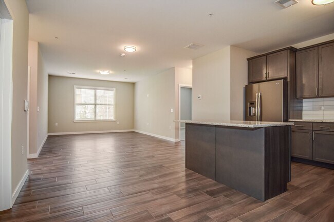 Interior Photo - Centurion Elizabeth