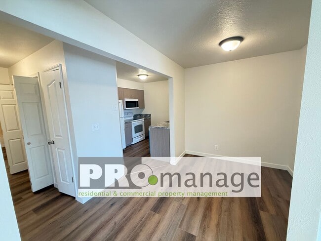 Building Photo - 2137 Stace St