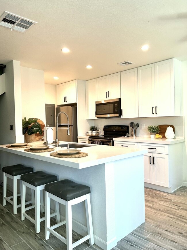 Building Photo - 72619 Thrush Rd