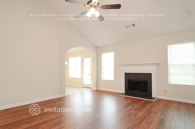Foto del edificio - 1092 Meadow Glen Cir