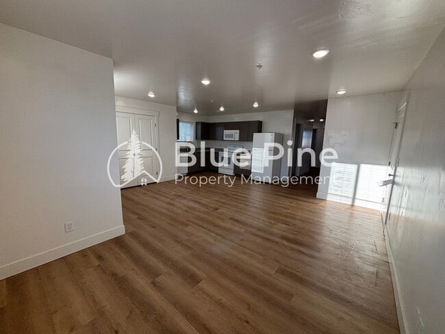 Building Photo - 5941 N Freedom Rd