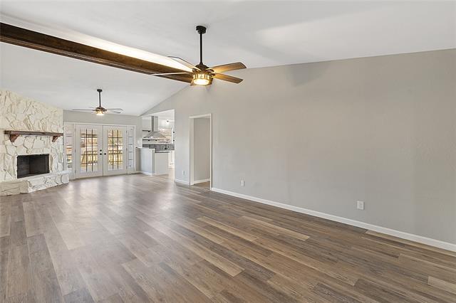 Building Photo - 207 Lake Front Dr