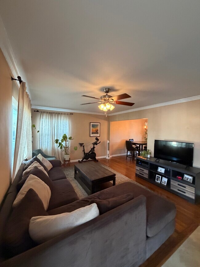 Building Photo - 3850 Massachusetts Ave