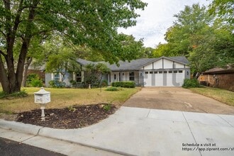 Building Photo - 6929 Shadydale Dr
