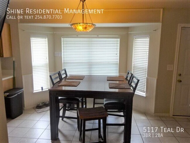 Foto del edificio - 5117 Teal Dr