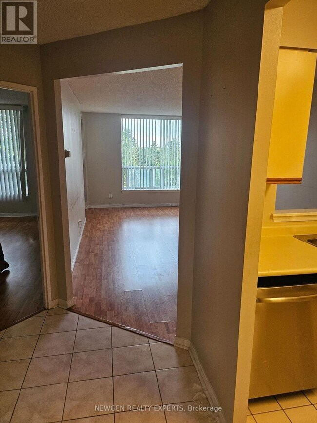 Photo du bâtiment - 480 McLevin Ave