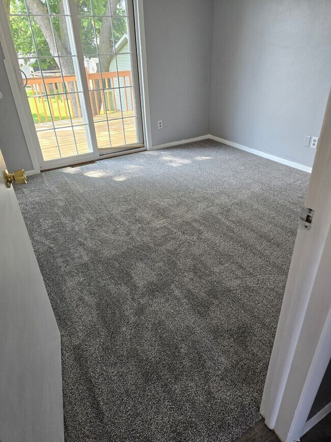 Building Photo - 3 bedroom - Finished basement with bonus room