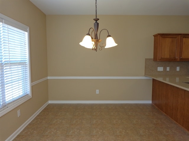 Building Photo - 131 Village Dr