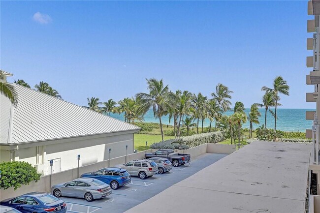 Foto del edificio - 5200 N Ocean Blvd