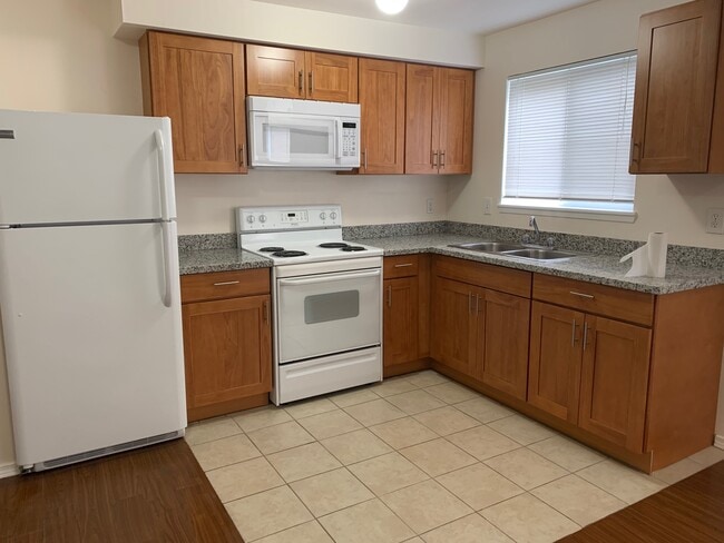 kitchen - 3046 NE 143rd St
