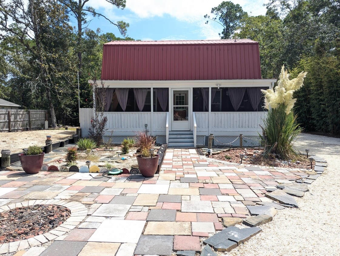 Primary Photo - 3348 Lowery Dr