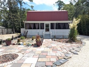 Building Photo - 3348 Lowery Dr