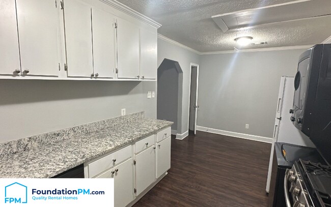 Foto del edificio - 3526 Barwood Cir