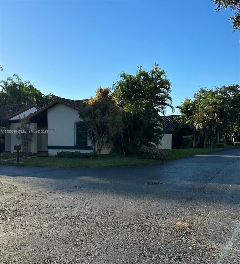 8965 SW 112th Pl, Miami, FL 33176 - House Rental in Miami, FL ...
