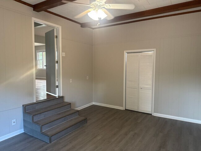 Foto del edificio - 2BD/1 BA