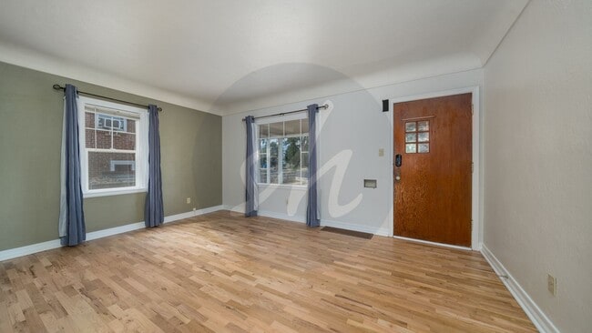 Photo - 111 N Sheridan Ave House