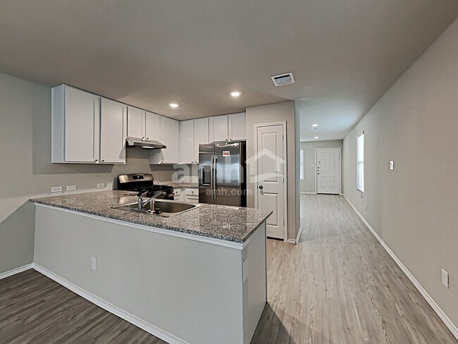 Building Photo - 10603 Varmus Dr