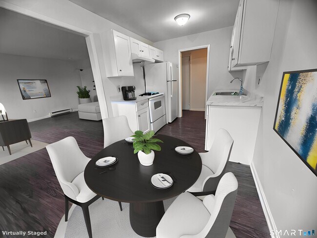 Building Photo - 155 W Cedar St