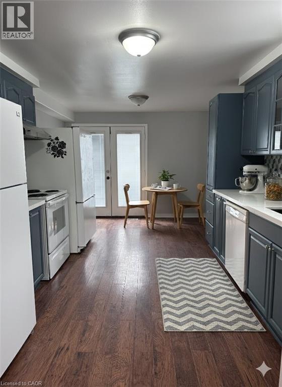 Building Photo - 656 Hillview Rd