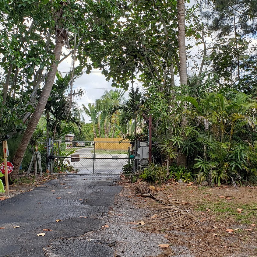 Foto principal - 5222 Belvedere Rd