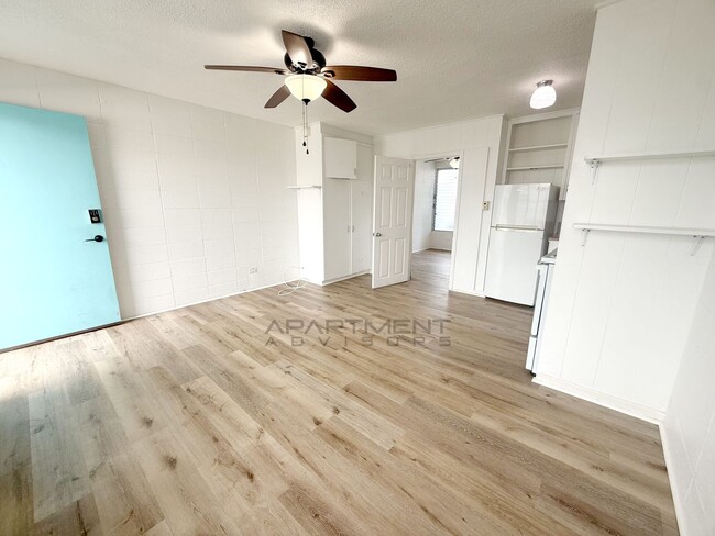 Building Photo - 733 Pensacola St