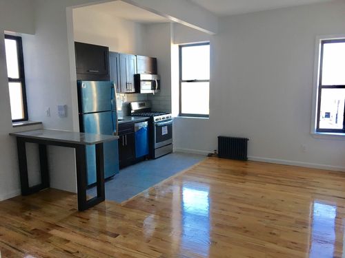 Foto del edificio - 3393 Broadway