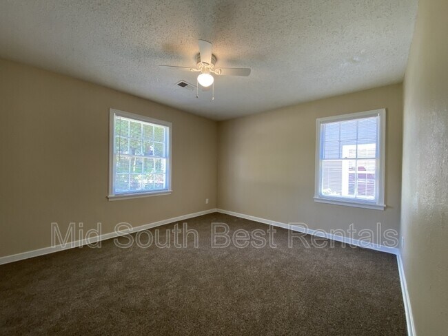 Foto del edificio - 3033 Given Ave