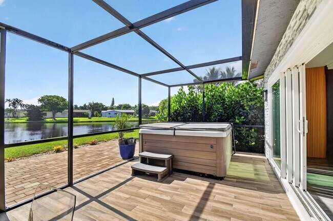 Foto del edificio - 14624 Country Side Ln