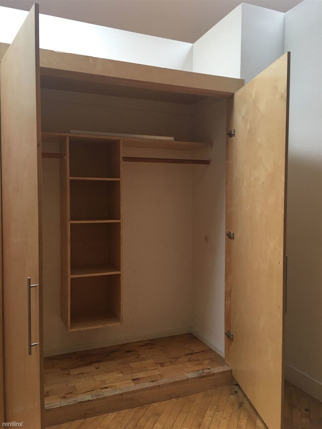 Building Photo - 2 br, 2 bath  - 2140 Michigan Ave