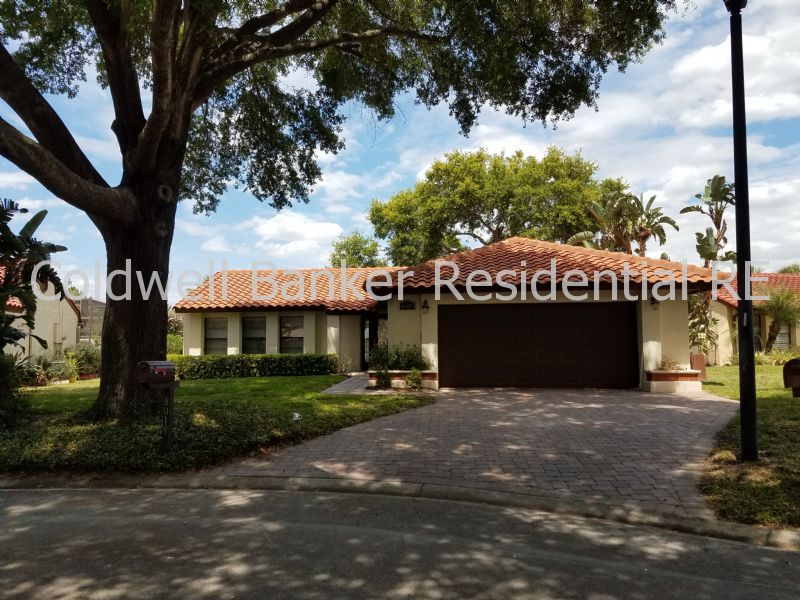 Primary Photo - 8019 N Madeira Ct