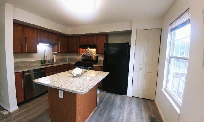 Foto del edificio - 12921 Freestone Ct