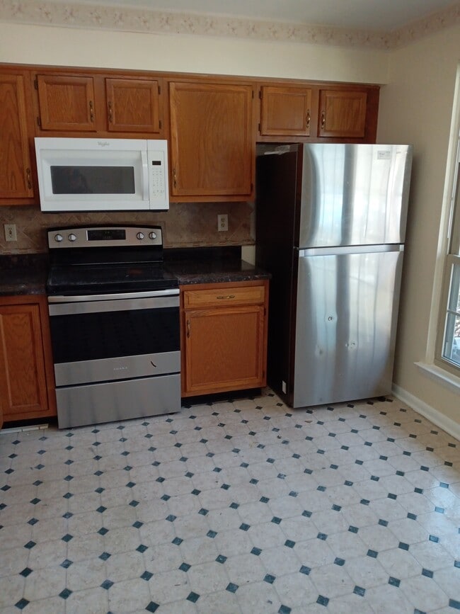 Building Photo - 34 Woodbrook Dr