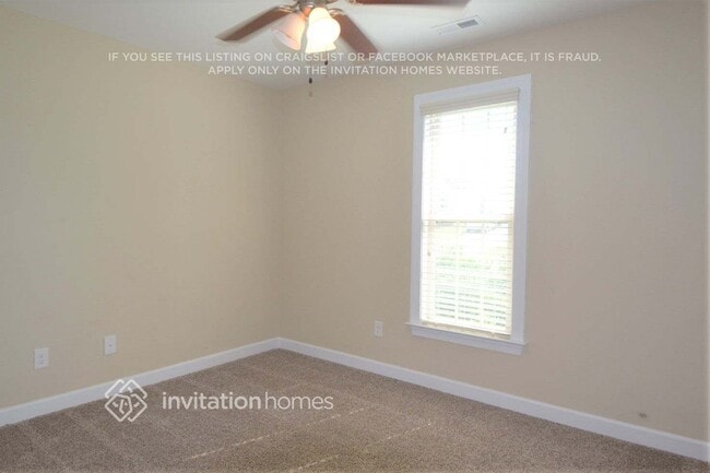 Foto del edificio - 55 Imperial Dr