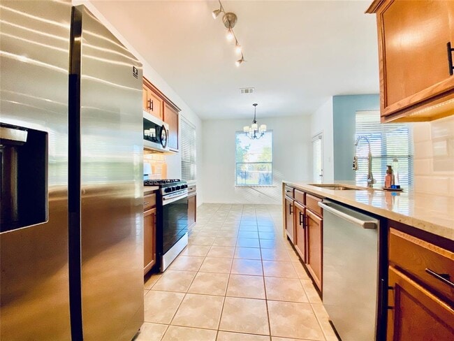 Building Photo - 8613 Rock Pigeon Dr