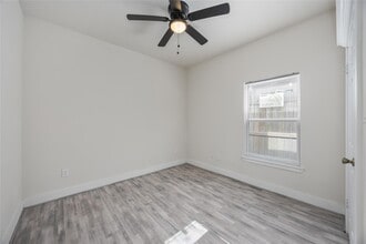 Building Photo - 2708 Sam Wilson St