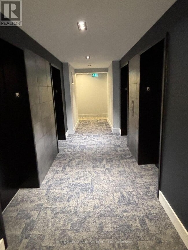 Photo du bâtiment - 4130 Parkside Village Dr