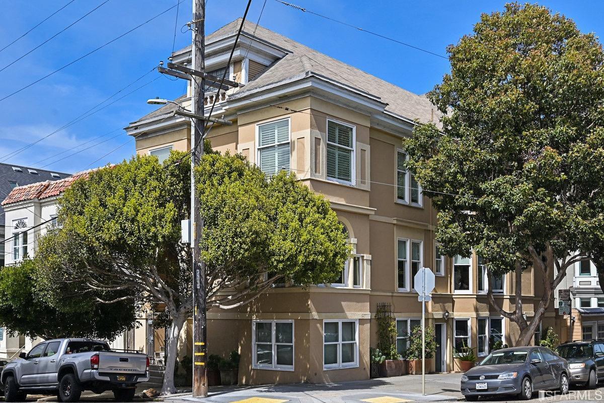Primary Photo - 862 Shrader St